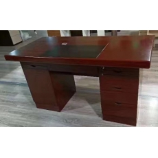 办公桌